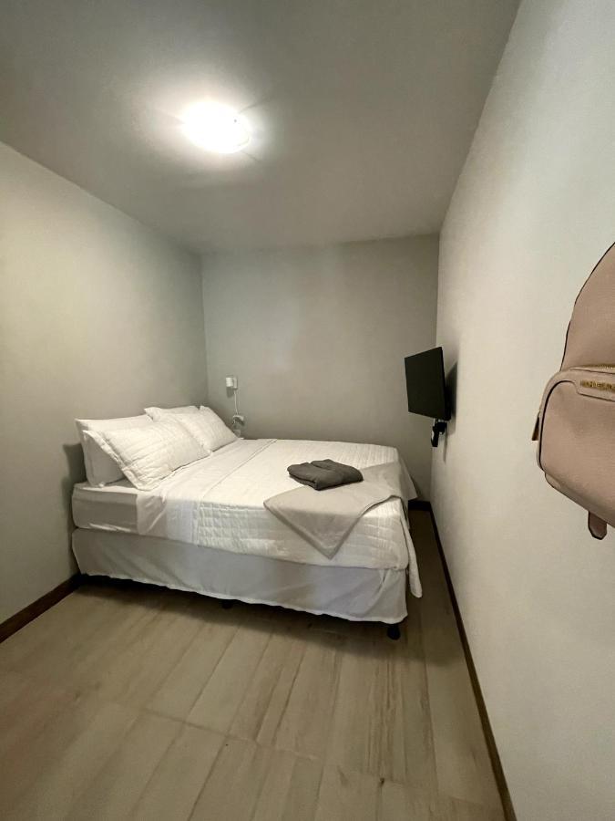Nina'S - Juan Santamaria Hotel Alajuela Exterior photo